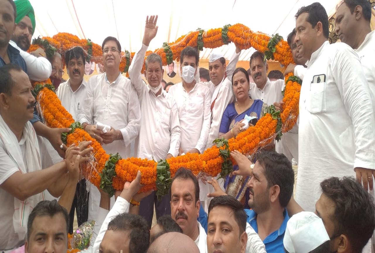 uttarakhand election 2022 : congress local leader show their power in parivartan yatra