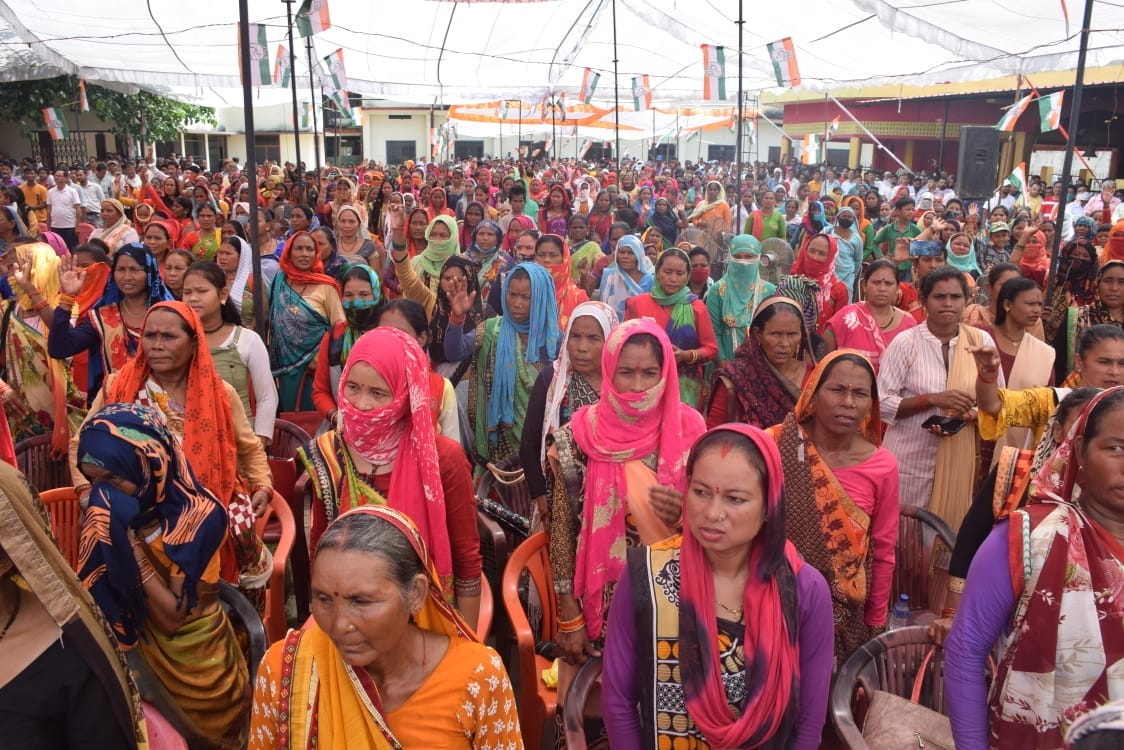 uttarakhand election 2022 : congress local leader show their power in parivartan yatra