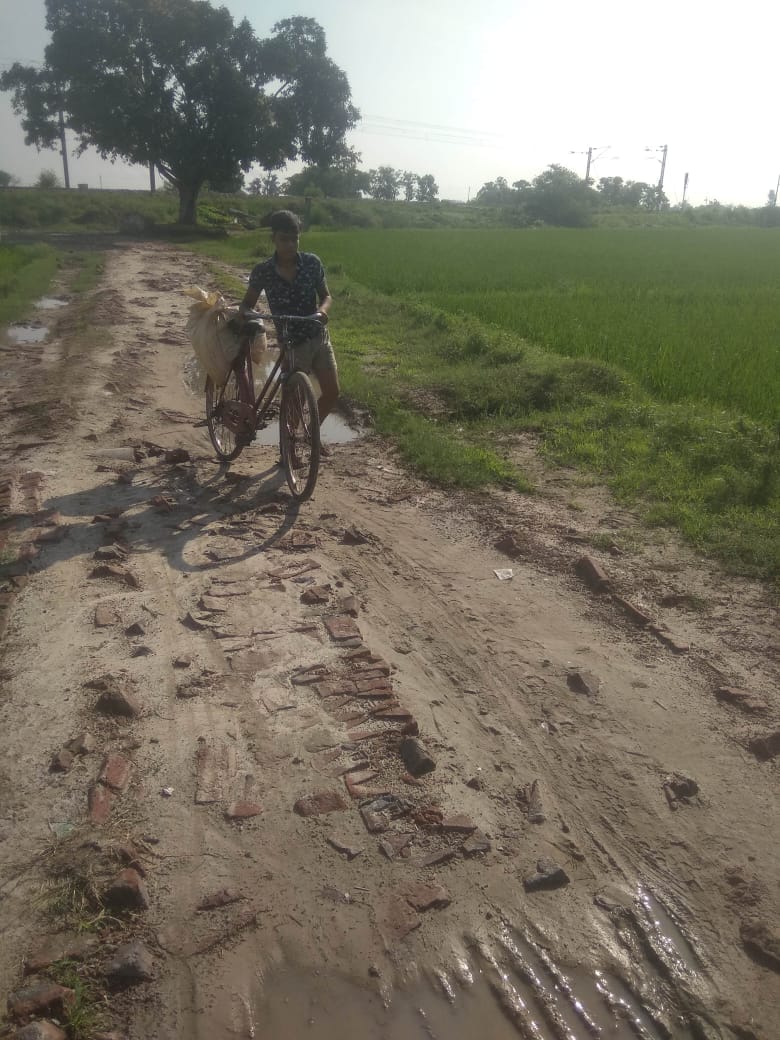 etawah news,If you have to increase your own life, then move on the road carefully