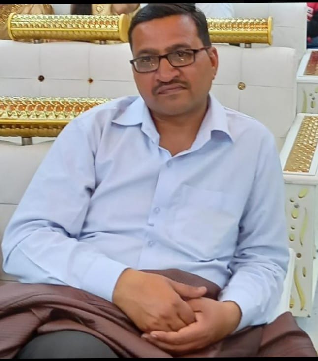Brick kiln scribe spreading the light of education in the lives of children