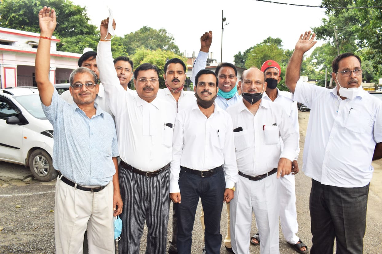 advocate protest