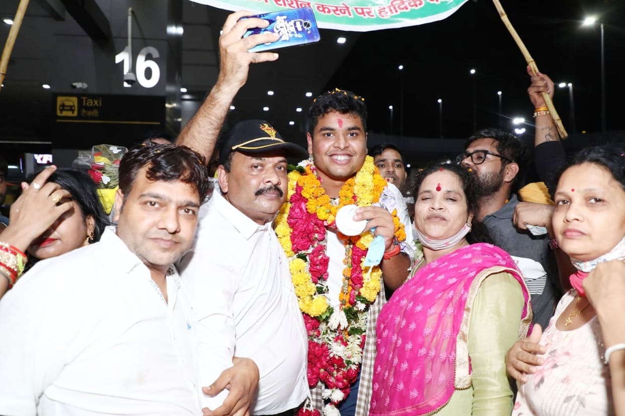 after win silver medal  yogesh welcome today in bhadurgarh