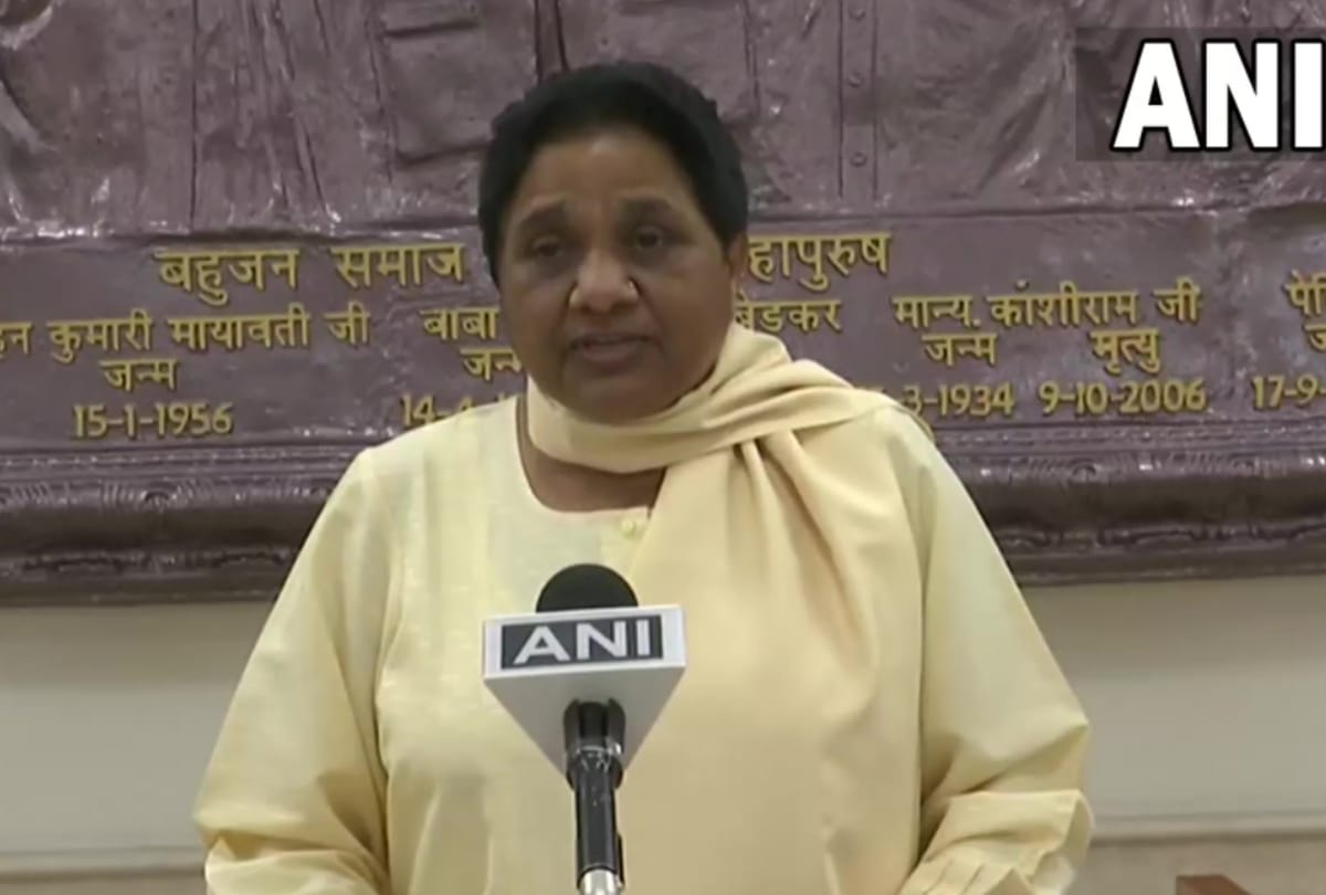 Mayawati announces support for Bharat Bandh After Aam Aadmi Party