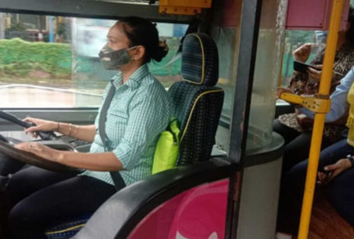 UP News: Women will drive pink buses of roadways, preparation for training of second and third batch begins