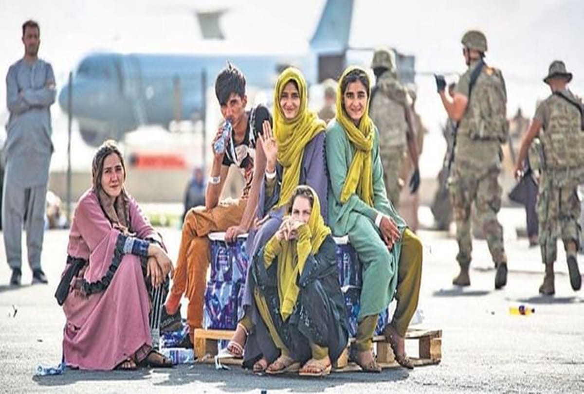 As US Evacuation from Afghanistan complete Women report forced marriages with evacuees to flee country amid growing scare of Taliban
