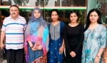 गुरु सदन में मलाला अवॉर्ड से सम्मानित रजिया सुल्तान संग चेयरमैन नरेंद्र सूरा व प्राचार्य ए.शर्म?