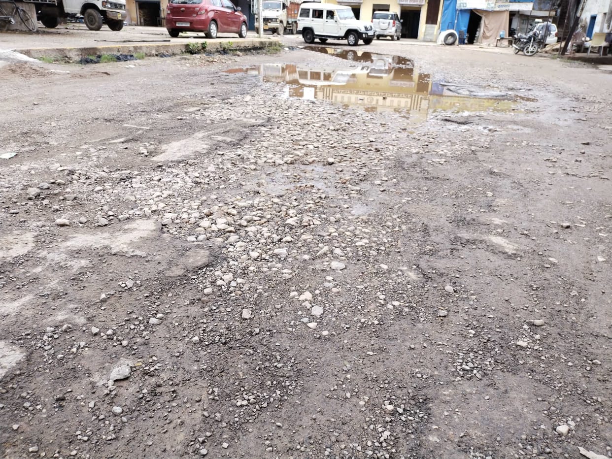 Roads around phad are bad, how will farmers reach the market