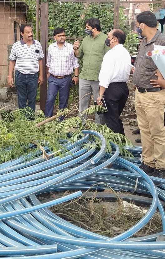 Bareilly: Fine of six lakhs on three contractors for negligence in work, sought reply by issuing notice