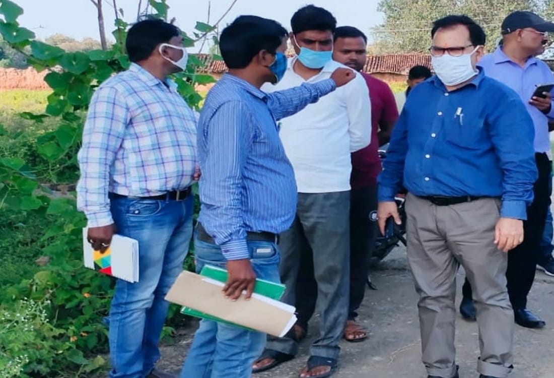 Panchayat Secretary said sir some one stolen road When  chandauli DPRO arrived to investigate scam