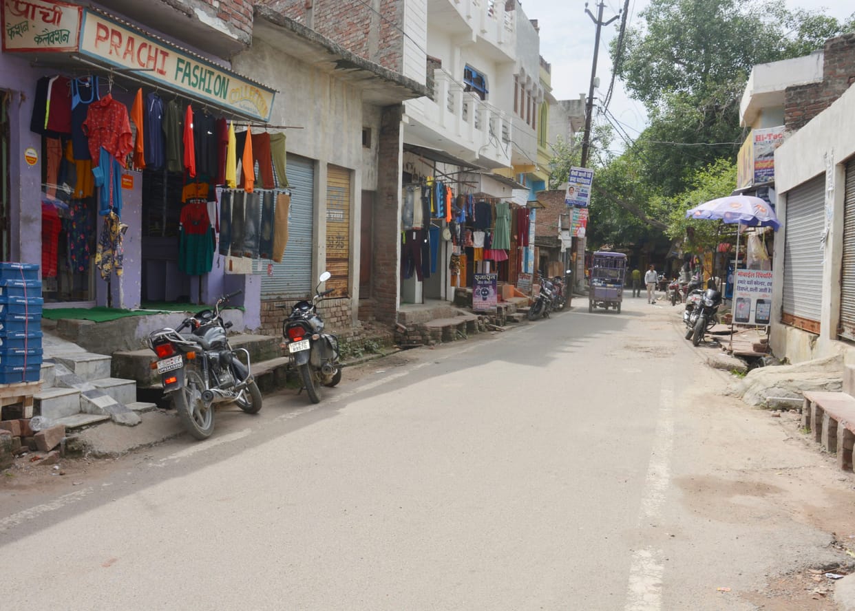 Silence in the streets, monitoring of children