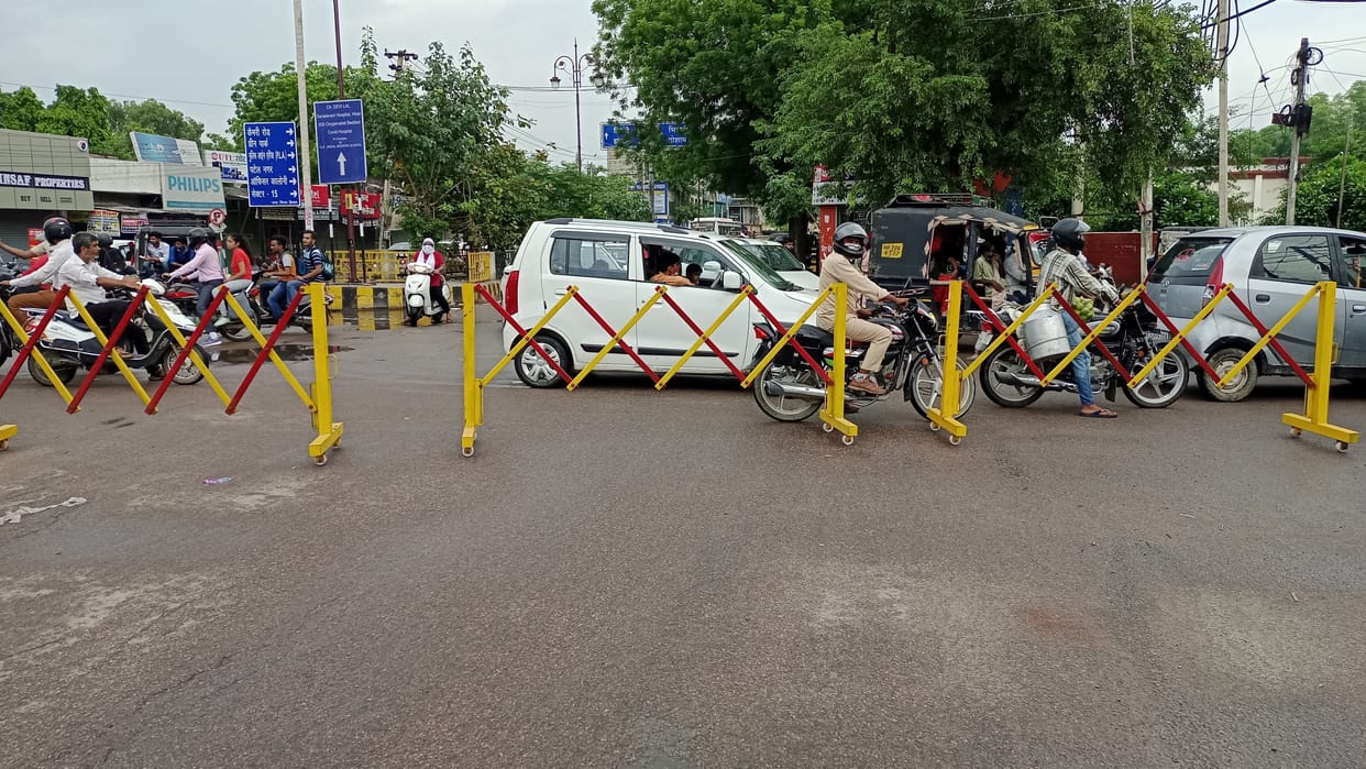 Leakage in sewer line at Camp Chowk sunken road