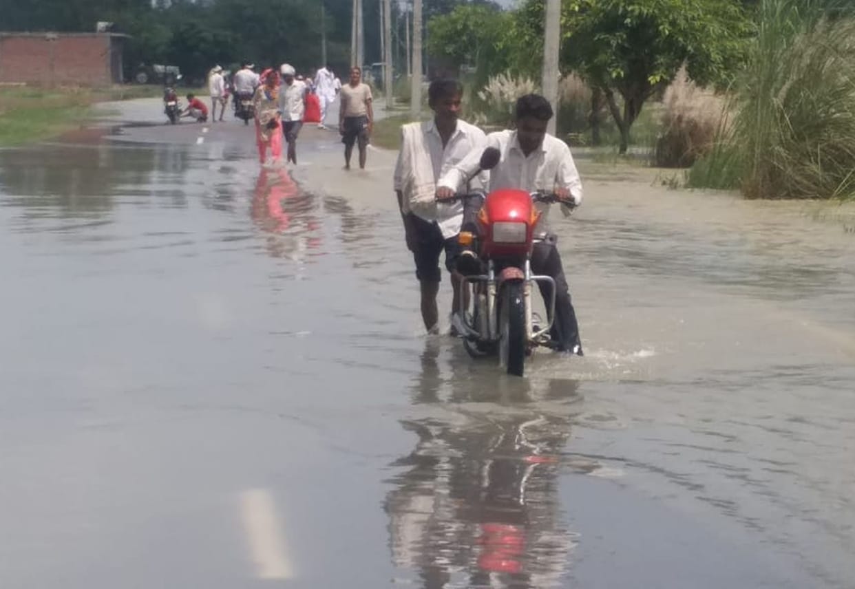Ganga's water level decreased, Ramganga's increased