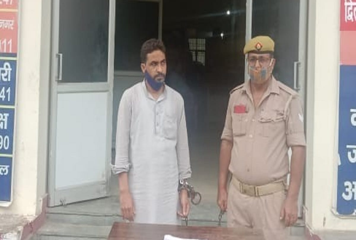 25 thousand prize gangster absconding for 13 years arrested in aligarh