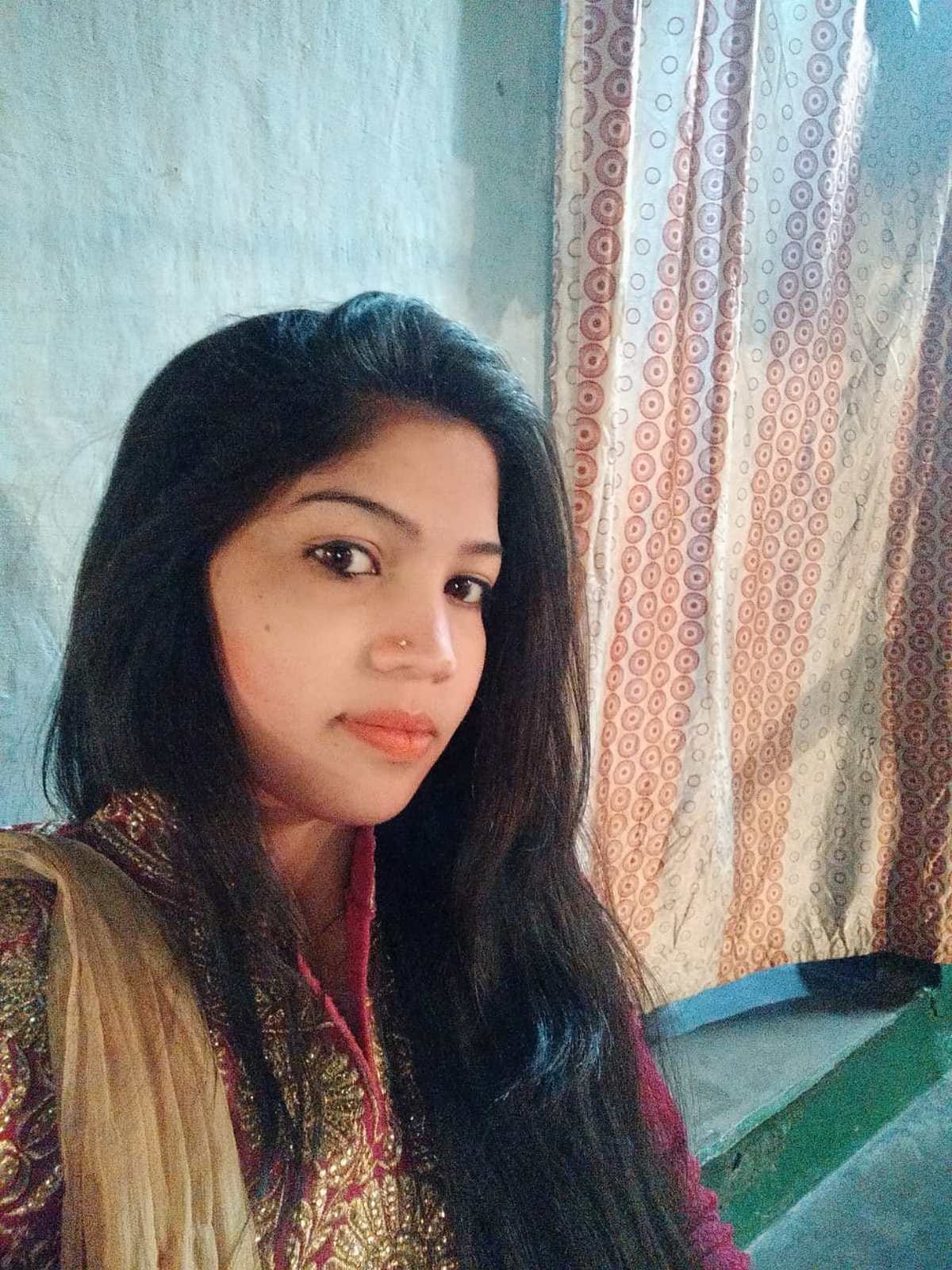 BA girl student dead body found hanging in room family members were going to see the boy for marriage girl was refusing in sonbhadra