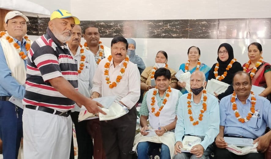 Teacher honored with Teacher Gaurav Samman