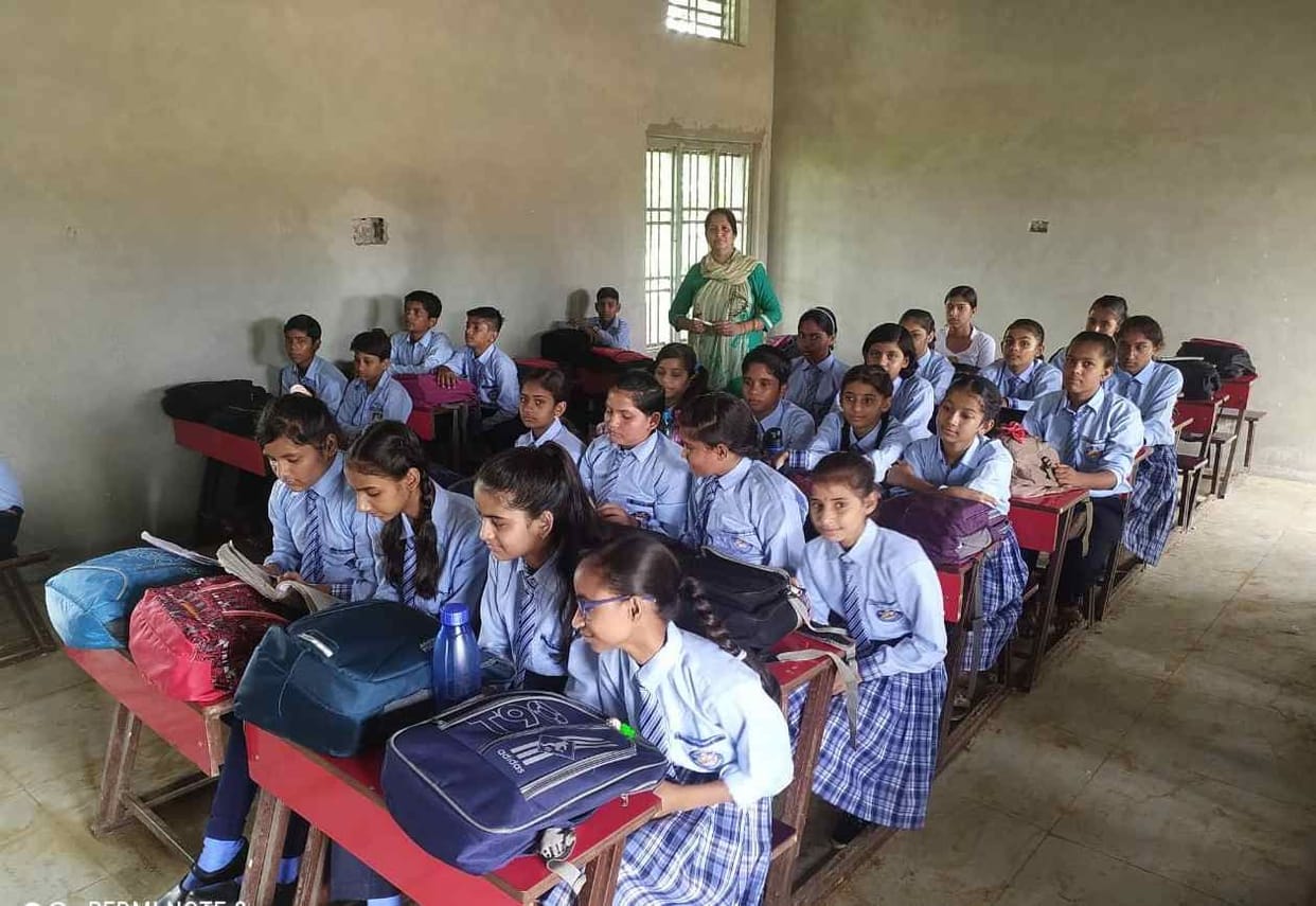 Dudiwala Kishanpura... here the child of every household is admitted in government school