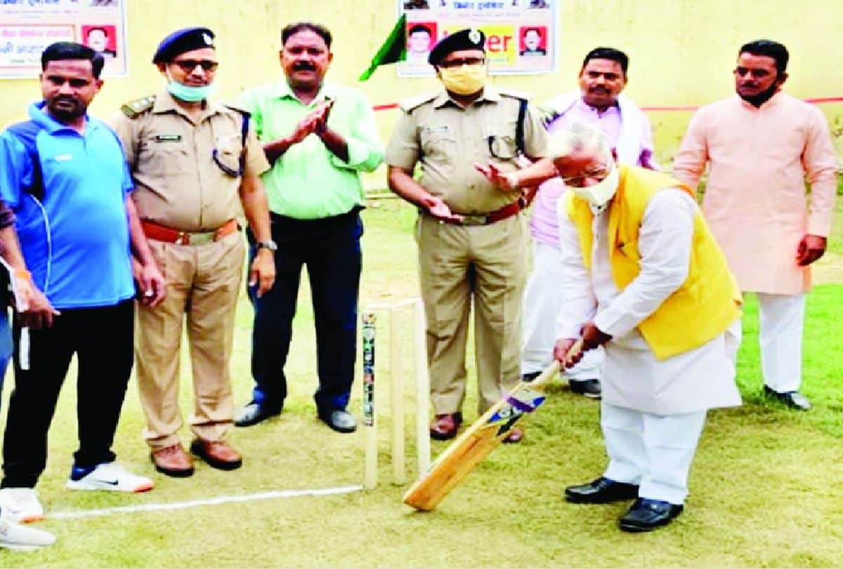 Firozabad BJP MP playing cricket amid dengue and viral fever outbreak in Firozabad