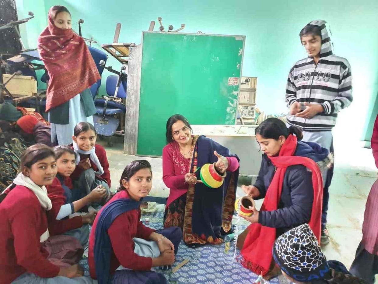 Doctor Seema Malik becomes the parents of needy children