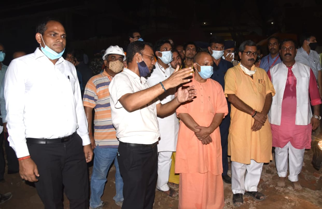 CM Yogi adityanath inspected Kashi Vishwanath corridor during varanasi visit  Chief Minister Dham is taking  grand shape