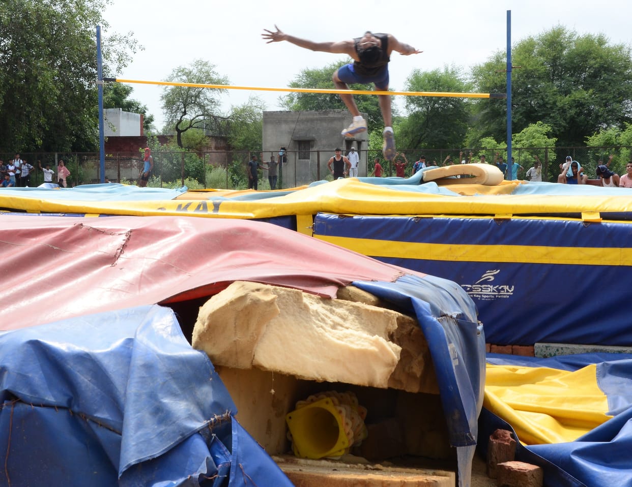 players jumped on dirty and bad mat in senior athletic state level meet