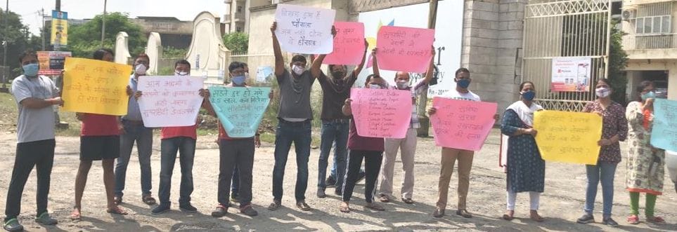 Residents upset due to arbitrariness of builders