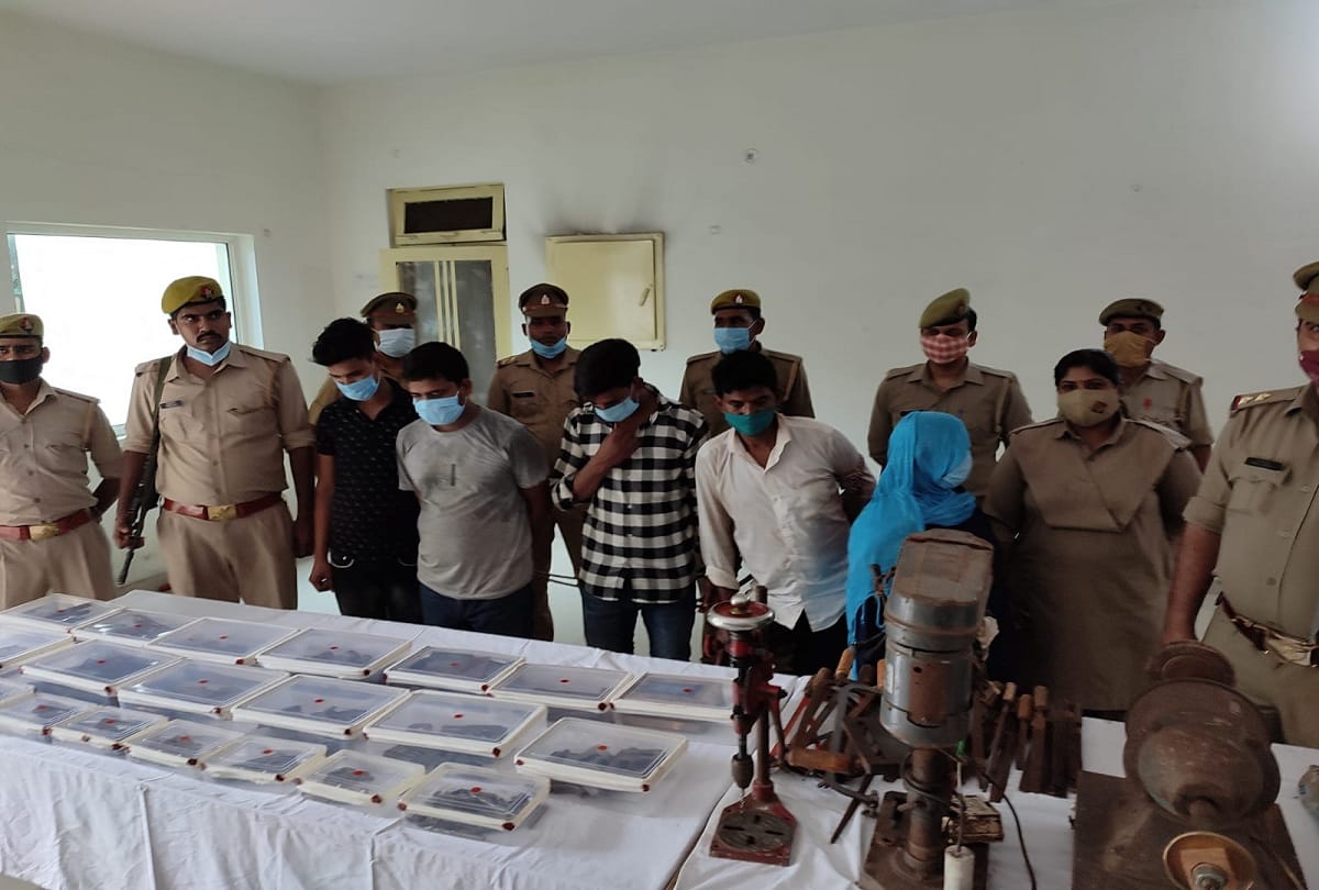 illegal  Arms factory busted Pistols were being made in the basement, artisans used to come from Munger
