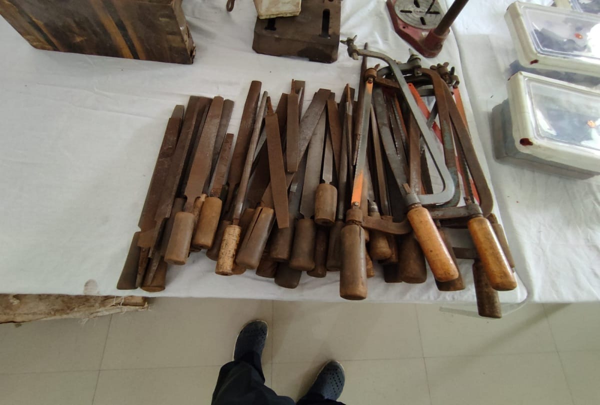 illegal  Arms factory busted Pistols were being made in the basement, artisans used to come from Munger