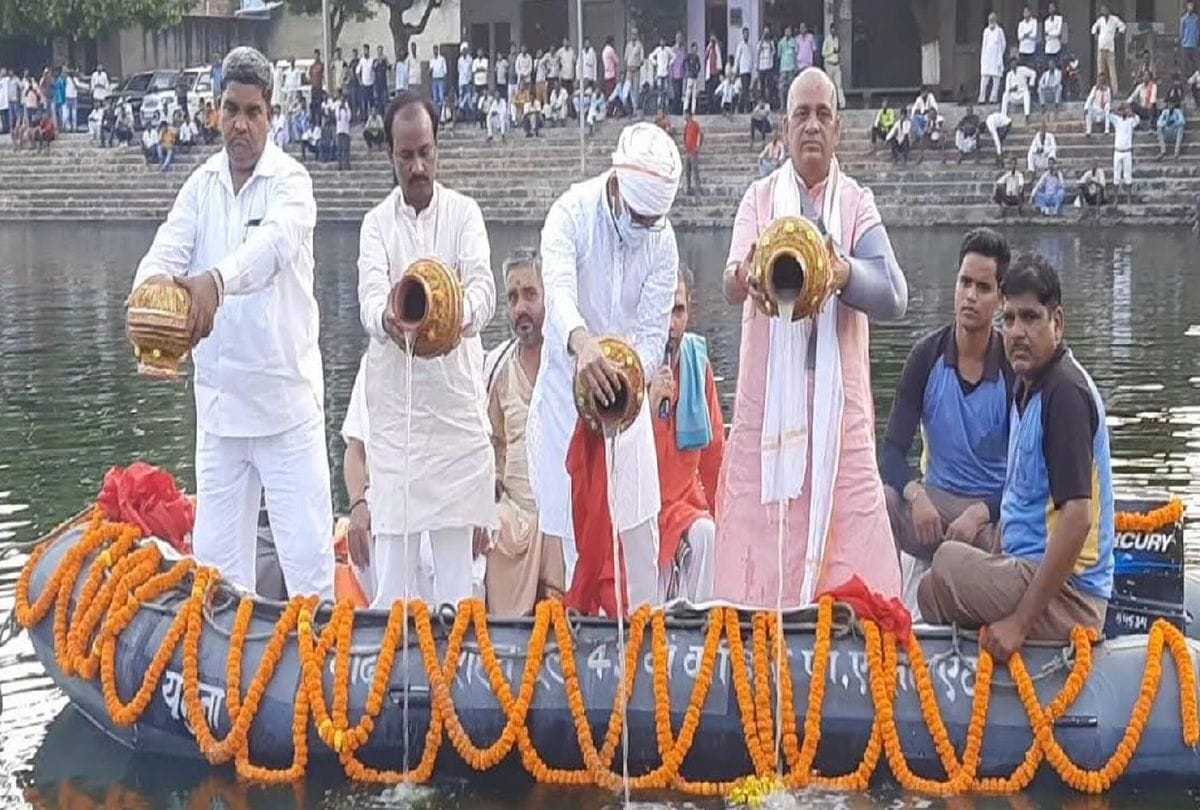 Kalyan Singh Bone Immersion In Kasganj Varaha Ghat of Soron
