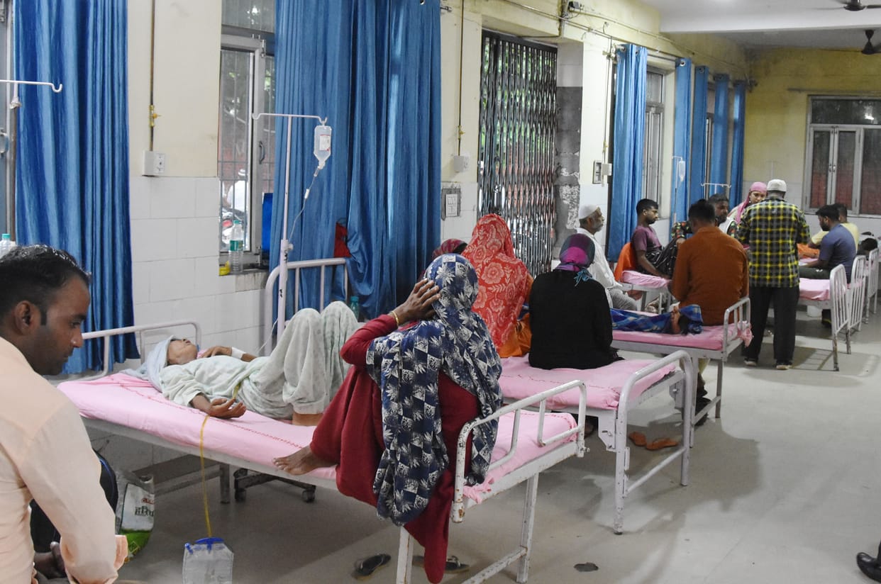 1200 patients arriving daily, more than 150 admitted