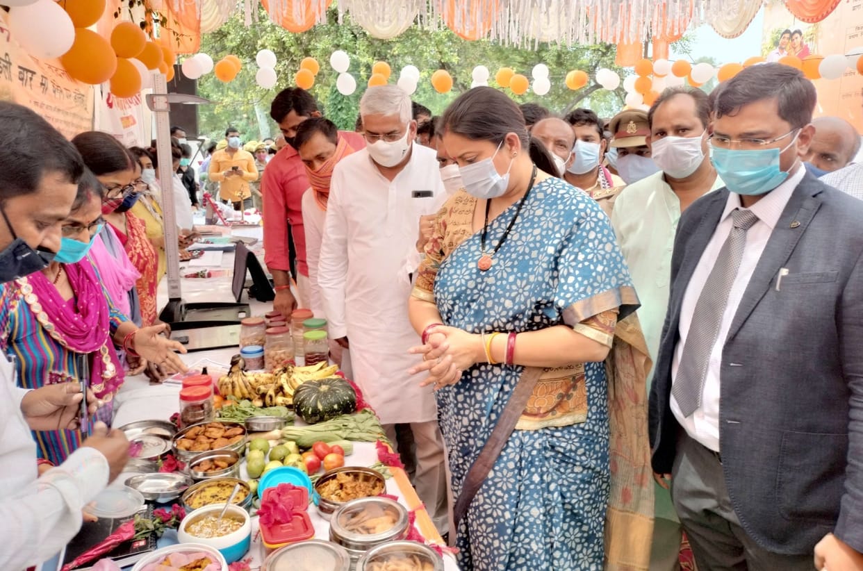 Pm modi devlope anganbadi centre : Smriti Irani