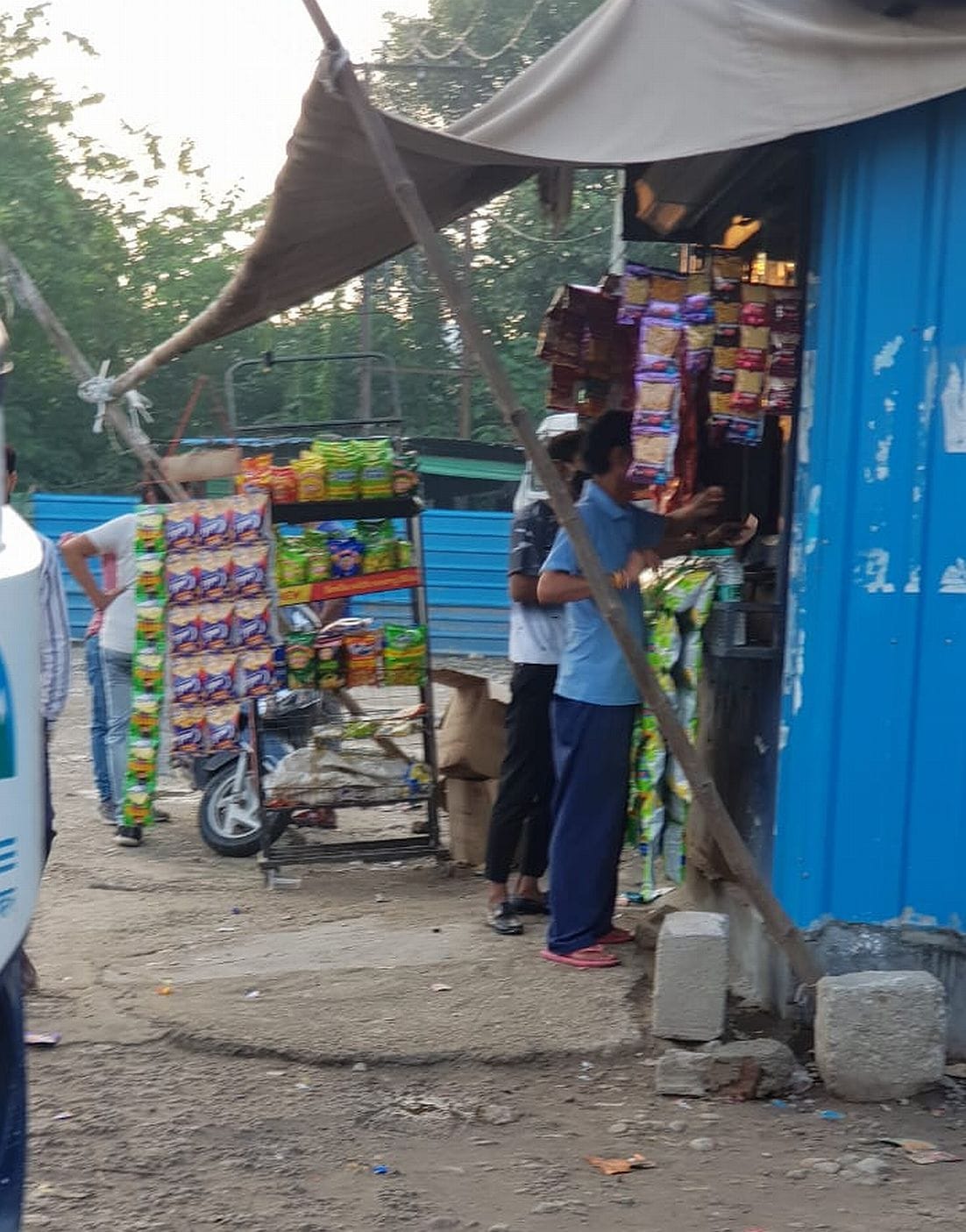 Shop Opens after the Contract over