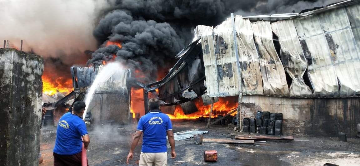 Fire in Lisa factory, loss of millions