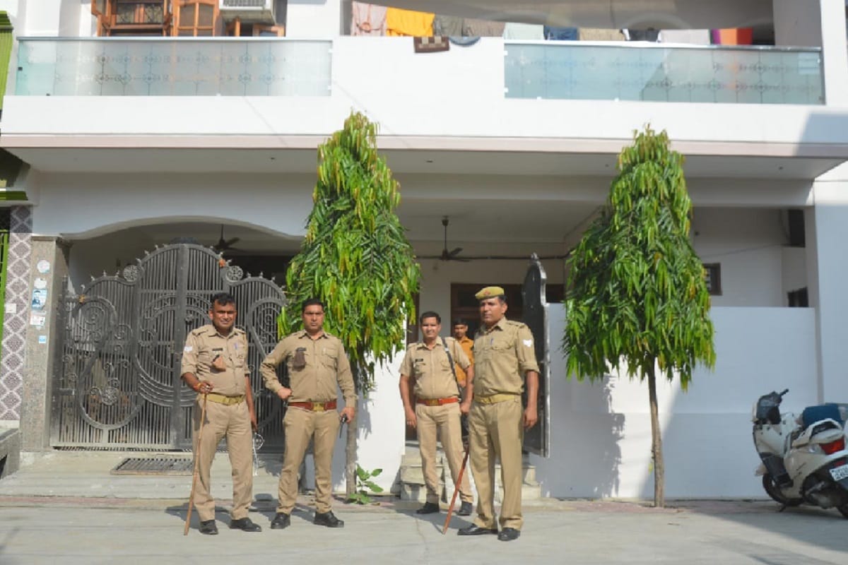 Kisan Mahapanchayat: Police force was deployed at the house of Minister Sanjeev Balyan and BJP leaders in Muzaffarnagar