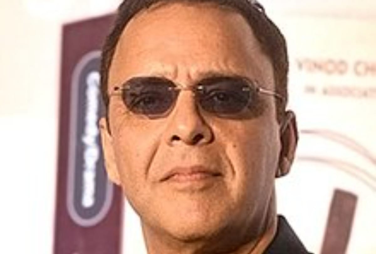 vidhu vinod chopra birthday producer played 2 minute roll in kundan shah film to just save money know details