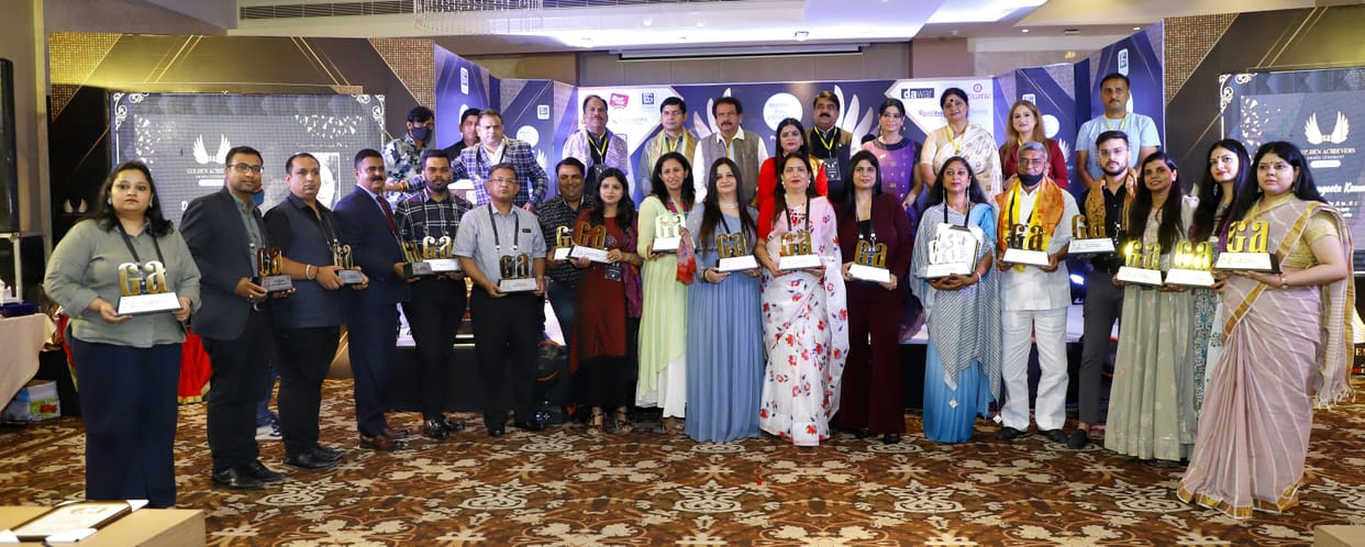 17 celebrities got the Golden Achievers Award