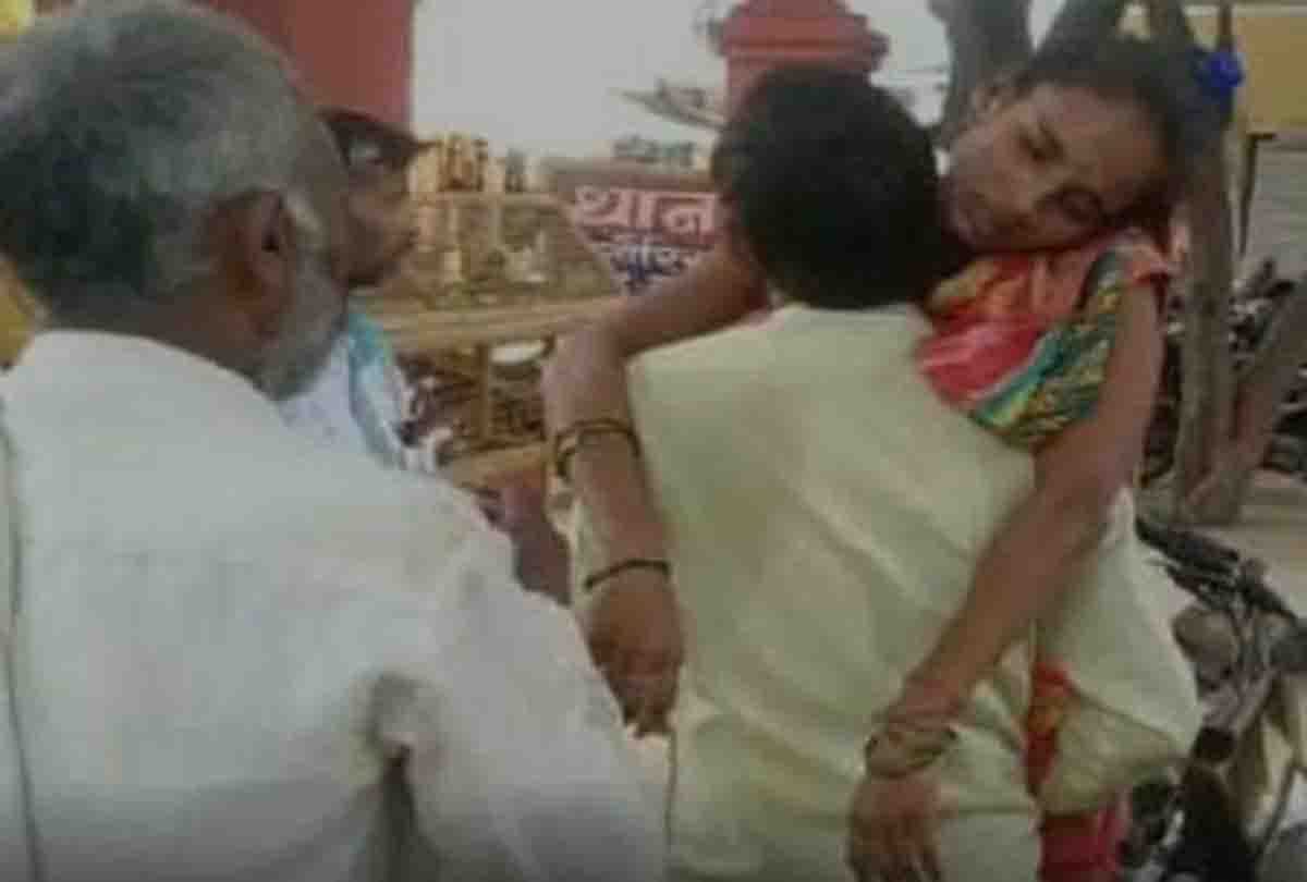 Kannauj: father reached the police station with the injured woman on his shoulder
