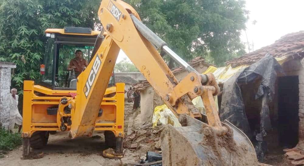Bulldozers roared on illegal occupations in government land, demolished kutcha houses