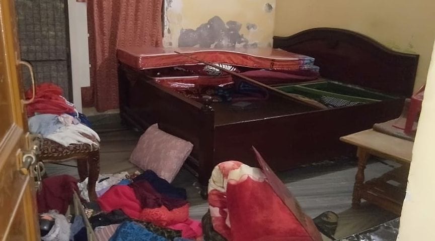 Lakhs stolen from retired soldier's house