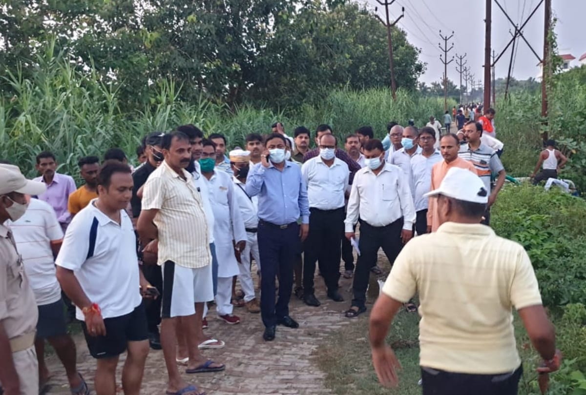 people of Gorakhpur still facing problem of waterlogging due to floods and rains