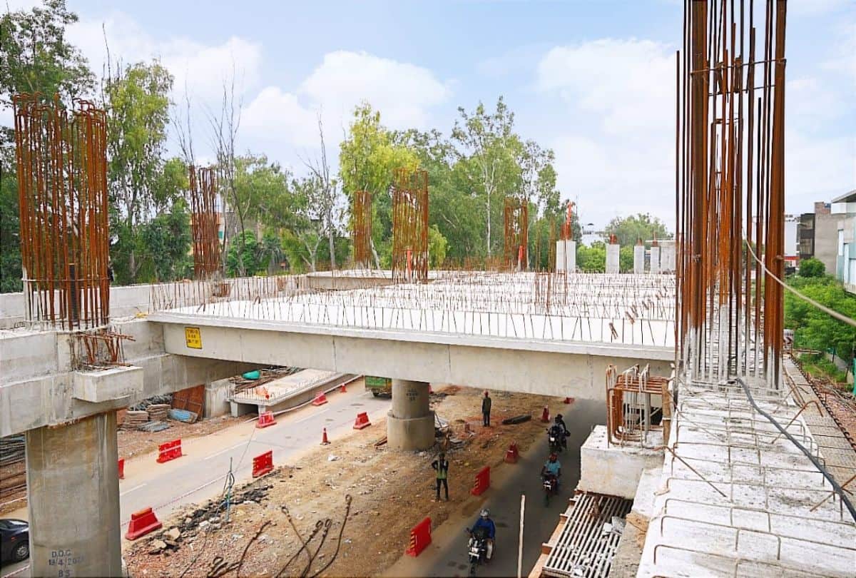 Agra Metro Project Of Ten Months Construction Of Pillar