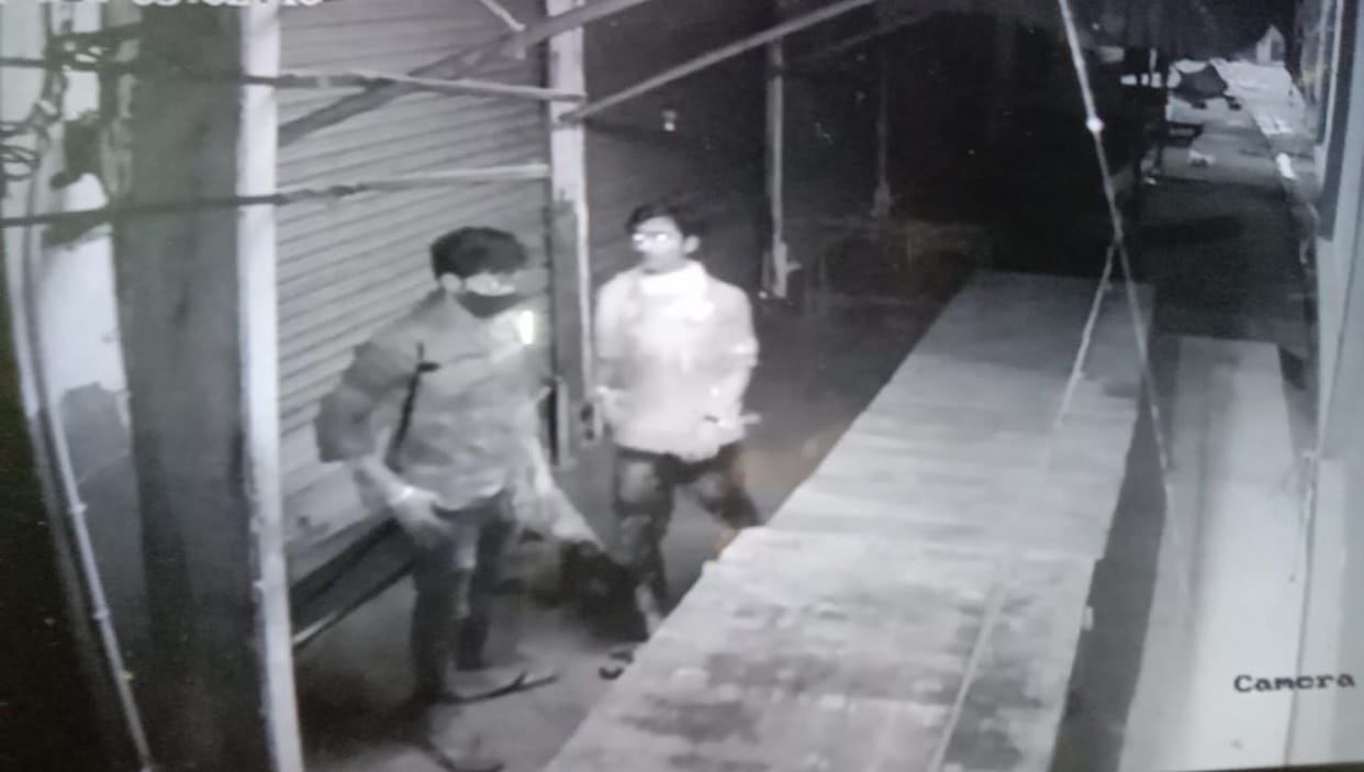 Shutters of six shops uprooted, two stolen, thieves caught in CCTV