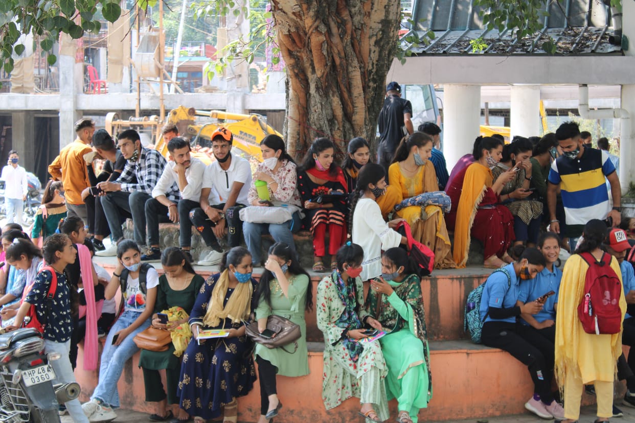 hundred  rupees fine will recovered on corona rules breaking