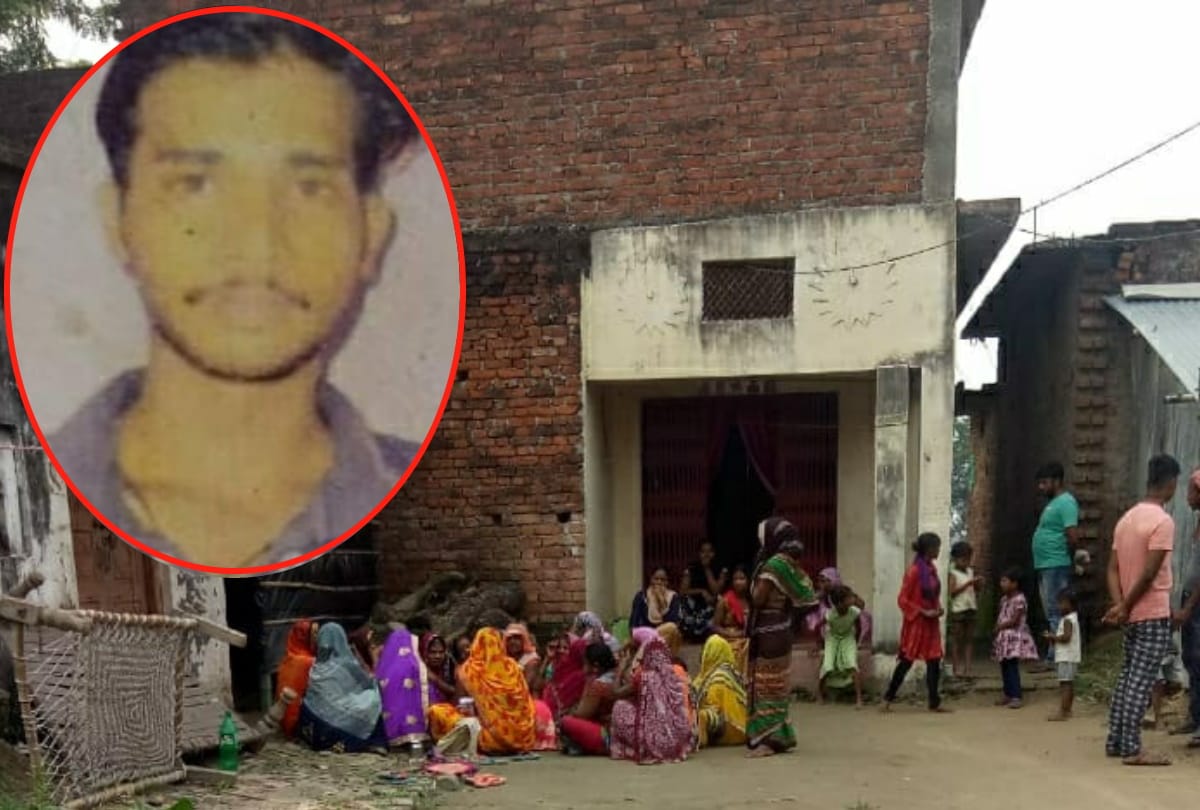 man died in road accident by truck at deoria