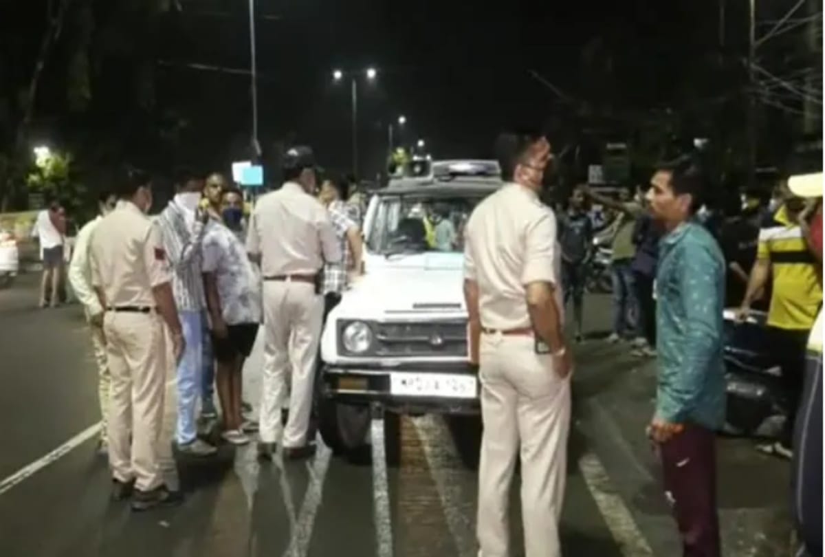 Indore Stabbing Over rs 70 Shop Owner Dead Several Injured