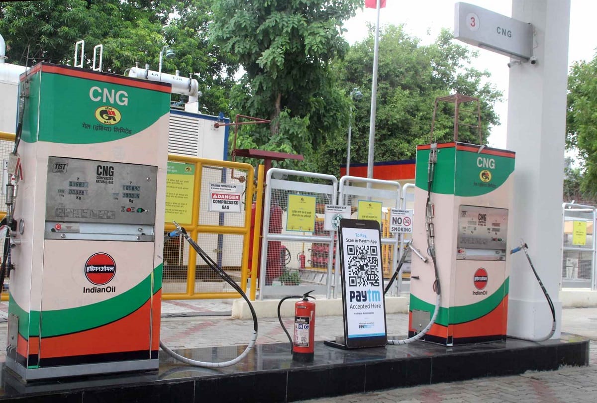 development in purvanchal  CNG stations started laying in Chandauli Mirzapur and Sonebhadra preparing to run gas through pipes in homes