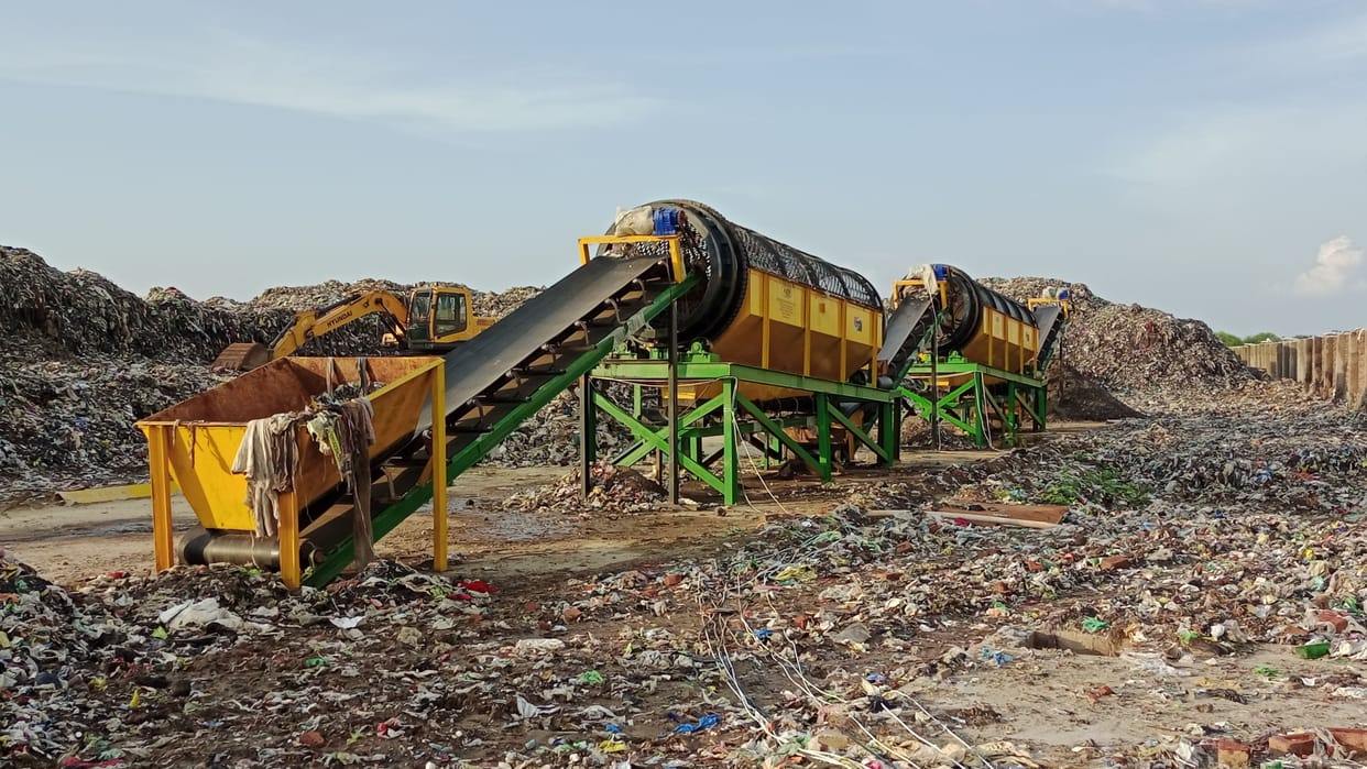 National Highway 'hijack' with Hisar's garbage