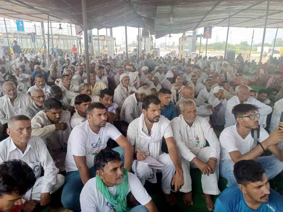 Farmers will reach from Jind to gherao the mini secretariat in CM City today: Satbir