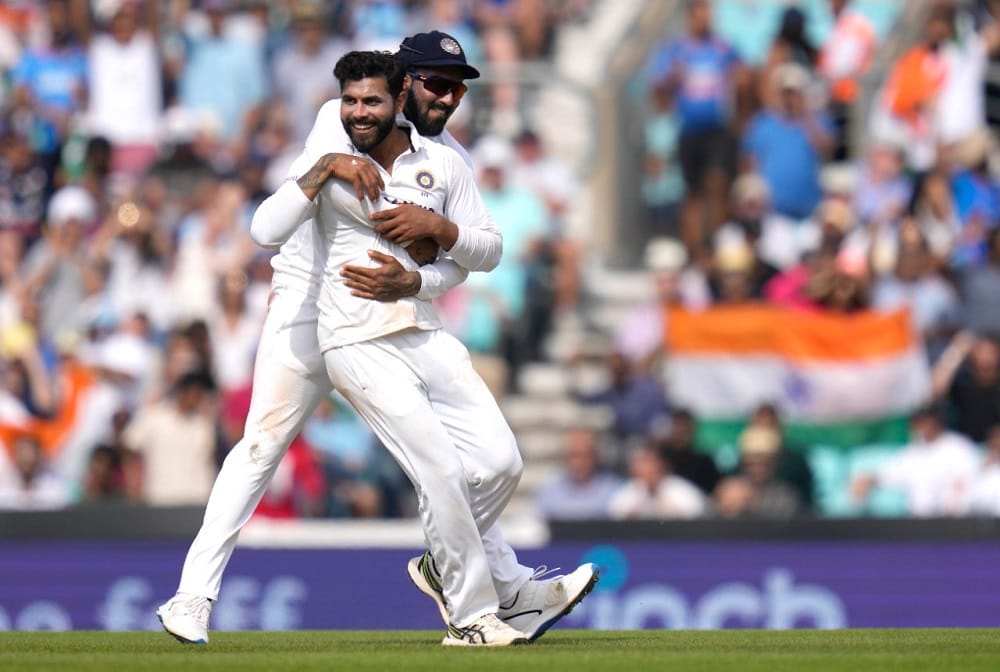 ENG vs IND: Within six runs, England loss 4 wickets, see the celebration of Indian players in pictures