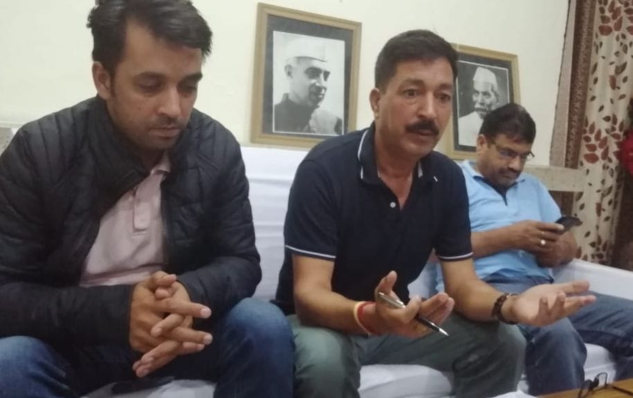 Kangra police accused of torturing son