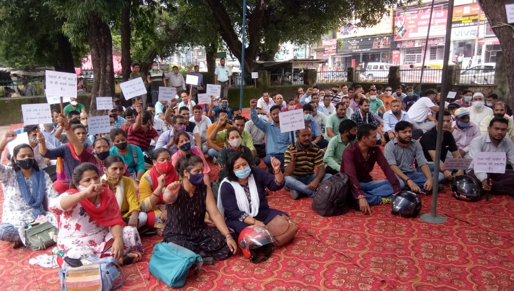 uttarakhand news: Two-day work boycott of upnl contract workers across state from today